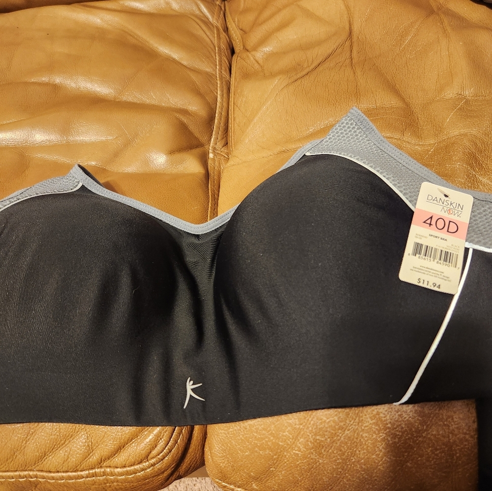 Danskin Now Black and Gray Bra 40D NWT